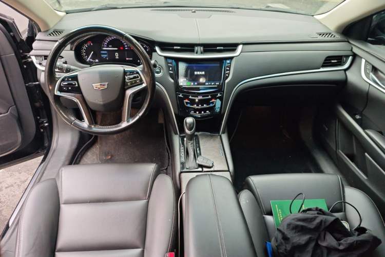 Used Cadillac XTS 2018 28T Tech Edition Center Console