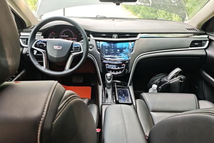 Used Cadillac XTS 2018 28T Tech Edition Center Console
