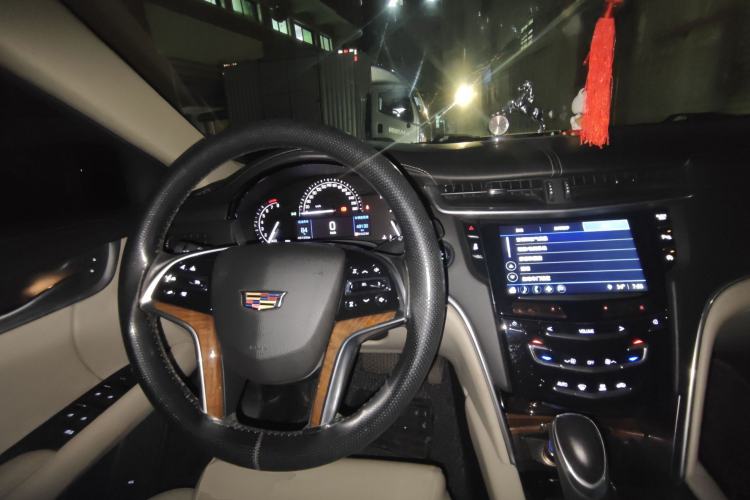 Used Cadillac XTS 2018 28T Tech Edition Center Console