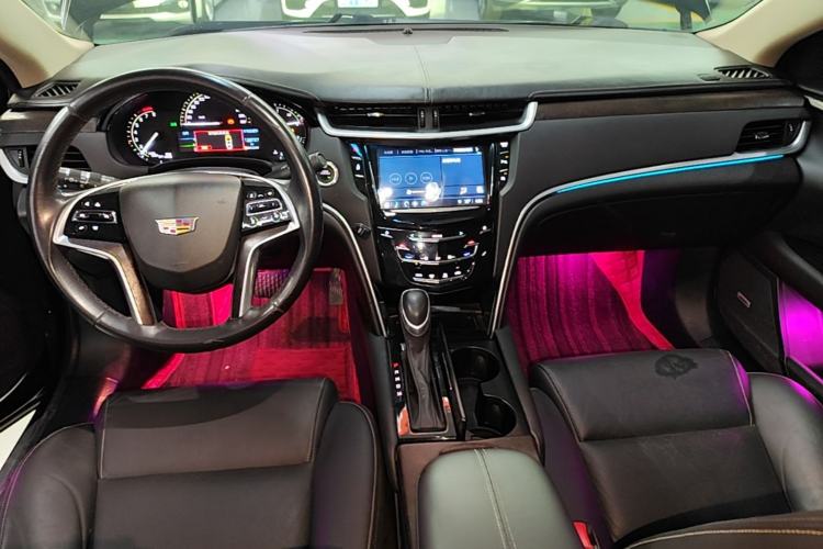 Used Cadillac XTS 2018 28T Elite Edition Center Console