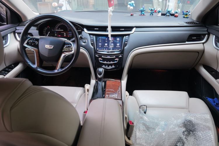 Used Cadillac XTS 2018 28T Tech Edition Center Console