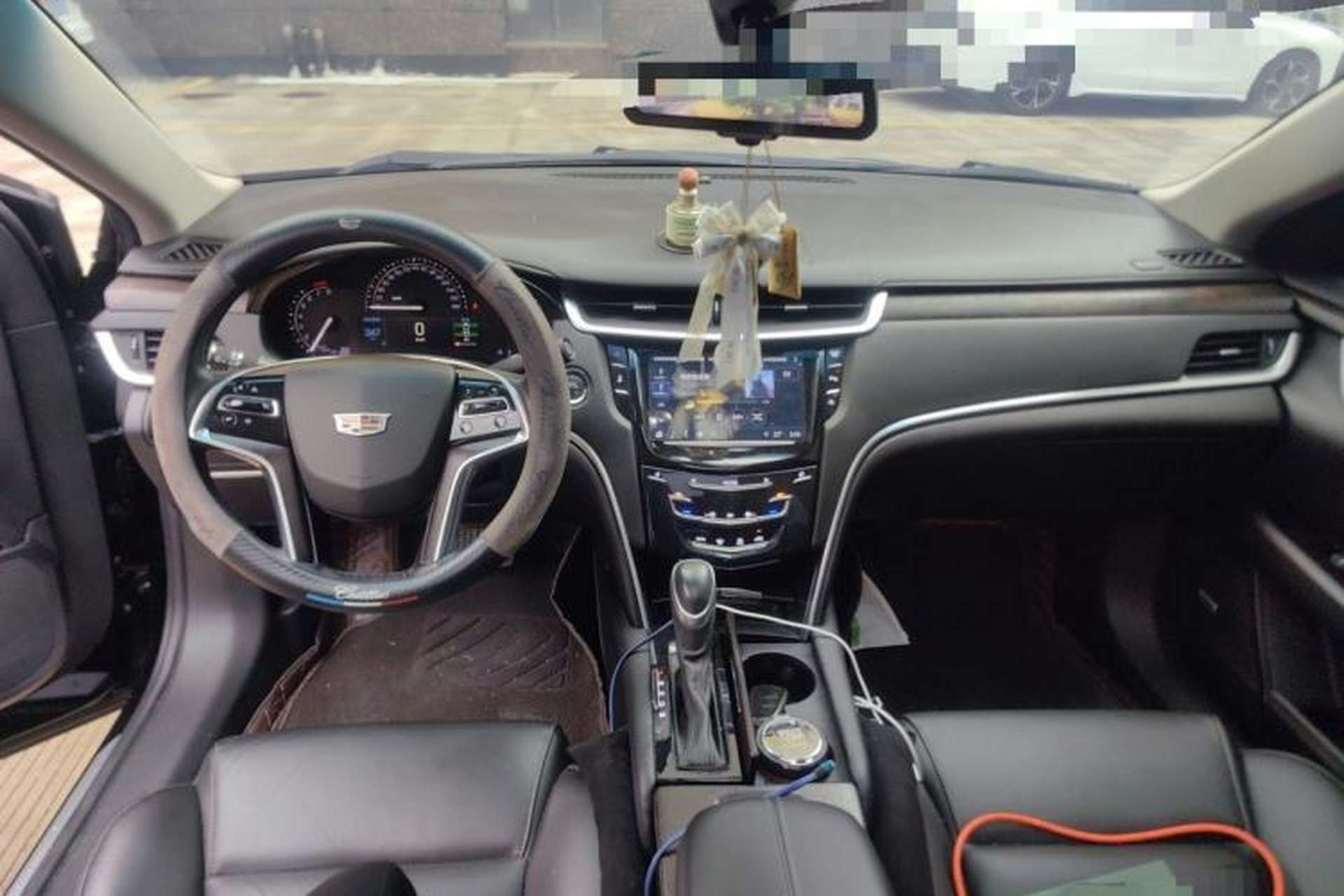 Used Cadillac XTS 2018 28T Elite Edition Center Console