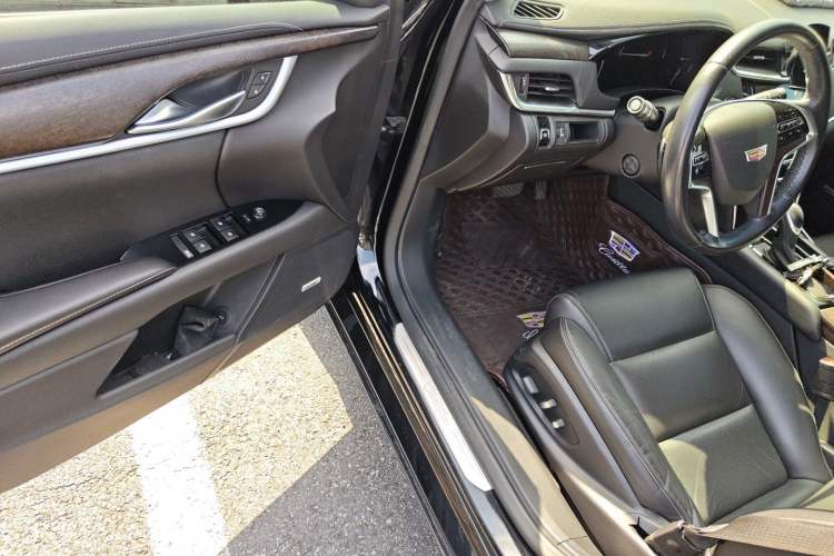 Used Cadillac XTS 2018 28T Elite Edition Driver Seat