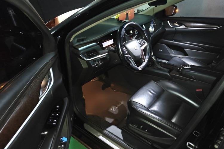 Used Cadillac XTS 2018 28T Elite Edition Driver Seat