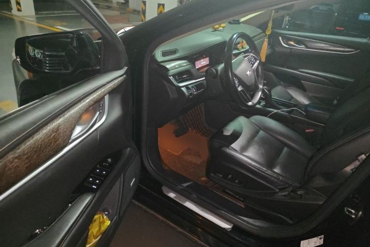 Used Cadillac XTS 2018 28T Elite Edition Driver Seat