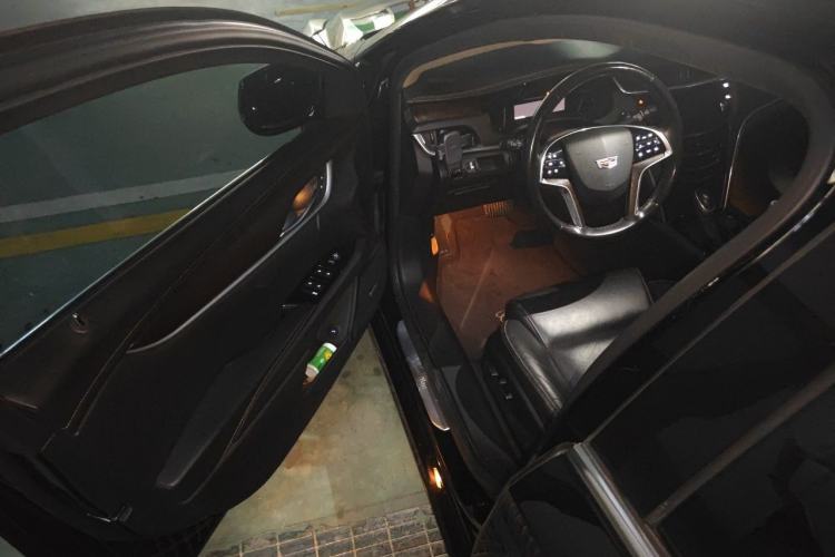 Used Cadillac XTS 2018 28T Elite Edition Driver Seat