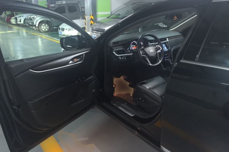 Used Cadillac XTS 2018 28T Elite Edition Driver Seat