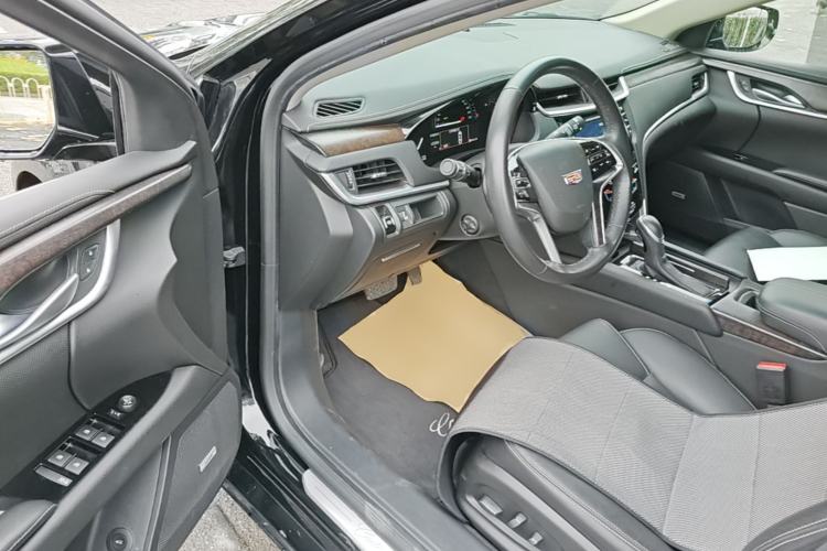 Used Cadillac XTS 2018 28T Elite Edition Driver Seat