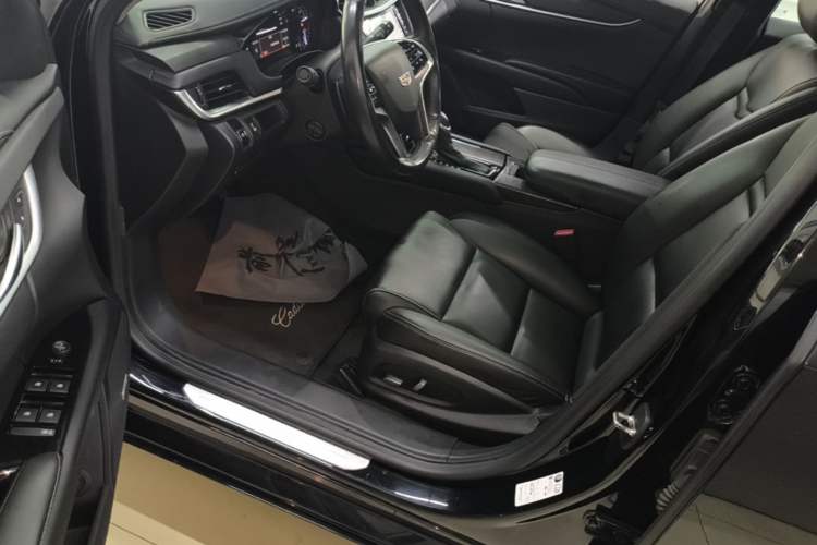 Used Cadillac XTS 2018 28T Tech Edition Driver Seat