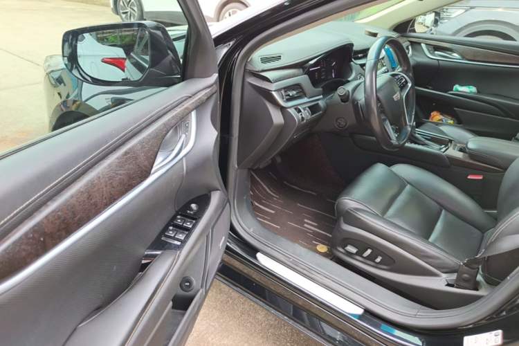 Used Cadillac XTS 2018 28T Elite Edition Driver Seat
