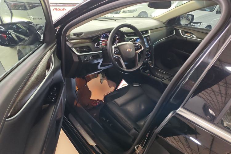 Used Cadillac XTS 2018 28T Elite Edition Driver Seat