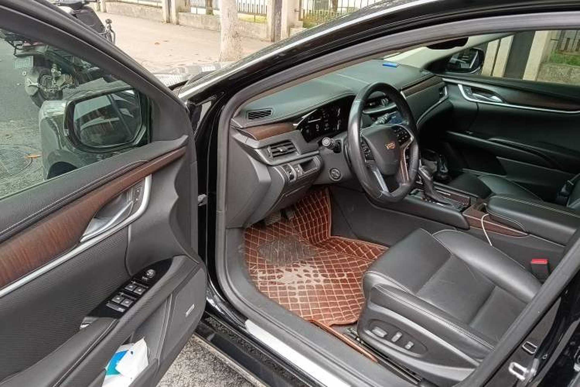Used Cadillac XTS 2018 28T Elite Edition Driver Seat