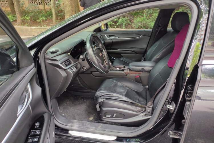 Used Cadillac XTS 2018 28T Tech Edition Driver Seat
