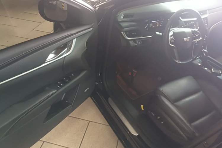 Used Cadillac XTS 2018 28T Elite Edition Driver Seat