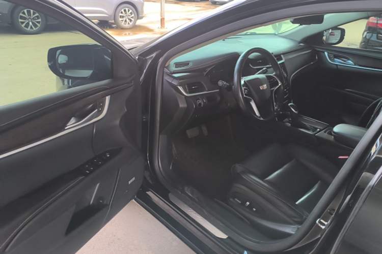 Used Cadillac XTS 2018 28T Elite Edition Driver Seat