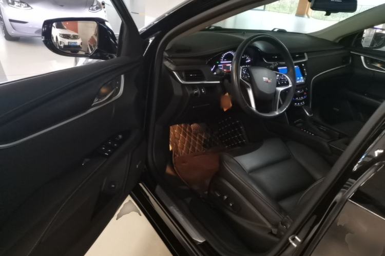 Used Cadillac XTS 2018 28T Elite Edition Driver Seat