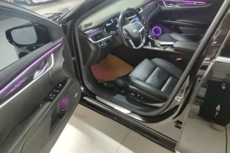 Used Cadillac XTS 2018 28T Elite Edition Driver Seat