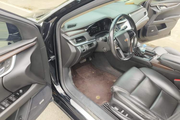 Used Cadillac XTS 2018 28T Elite Edition Driver Seat