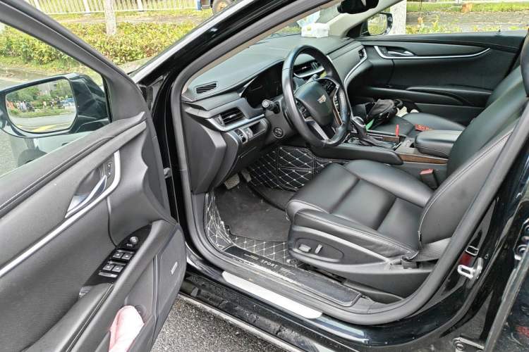 Used Cadillac XTS 2018 28T Tech Edition Driver Seat