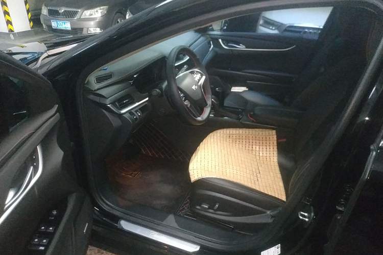 Used Cadillac XTS 2018 28T Tech Edition Driver Seat