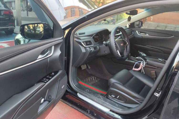 Used Cadillac XTS 2018 28T Tech Edition Driver Seat