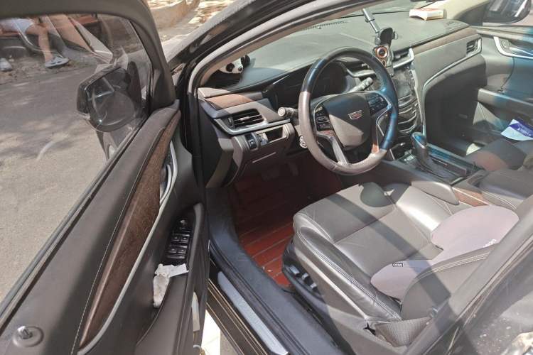 Used Cadillac XTS 2018 28T Elite Edition Driver Seat