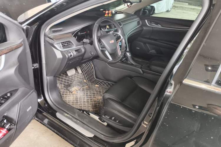 Used Cadillac XTS 2018 28T Elite Edition Driver Seat