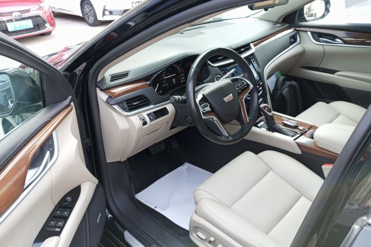 Used Cadillac XTS 2018 28T Elite Edition Driver Seat
