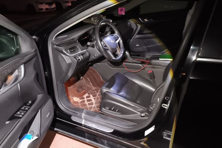 Used Cadillac XTS 2018 28T Tech Edition Driver Seat