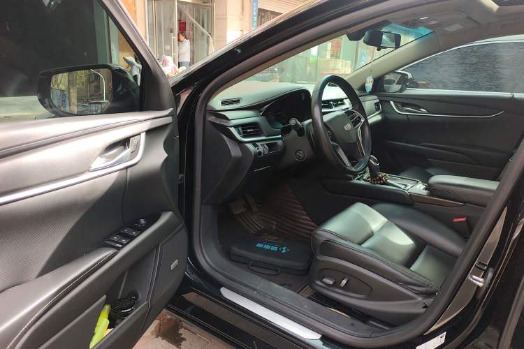 Used Cadillac XTS 2018 28T Tech Edition Driver Seat