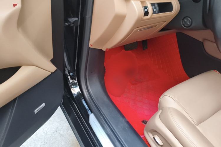 Used Cadillac XTS 2018 28T Luxury Edition Driver Seat