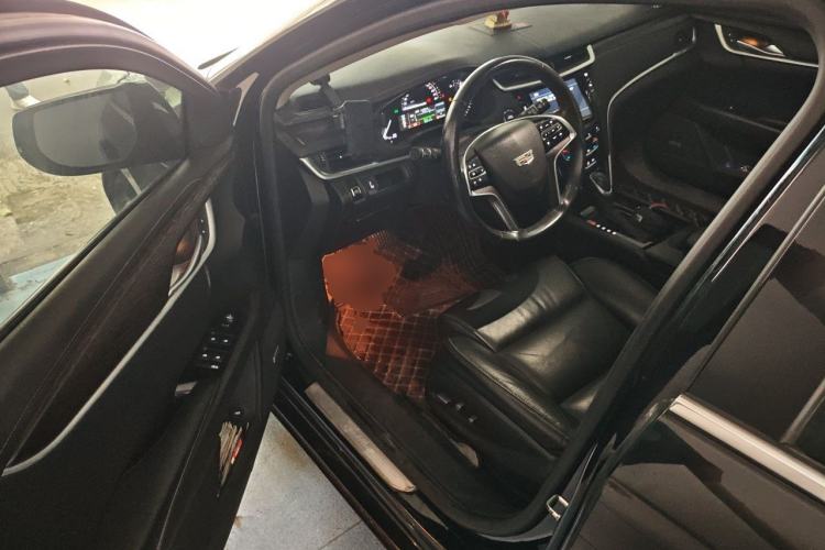 Used Cadillac XTS 2018 28T Elite Edition Driver Seat
