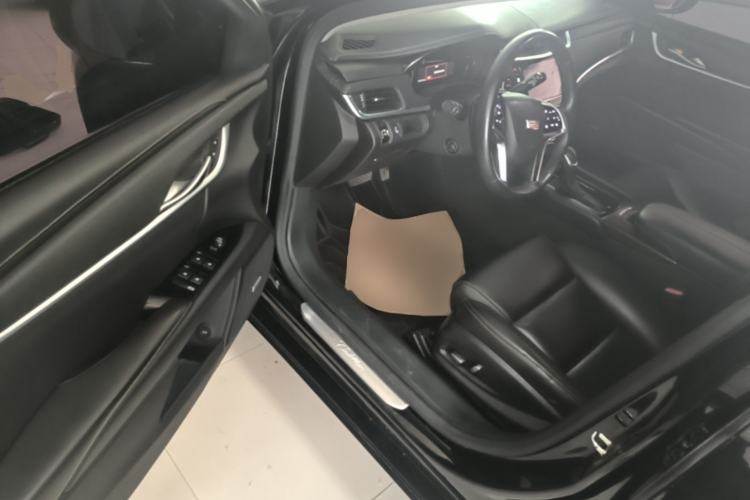 Used Cadillac XTS 2018 28T Tech Edition Driver Seat