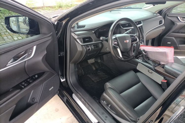 Used Cadillac XTS 2018 28T Tech Edition Driver Seat
