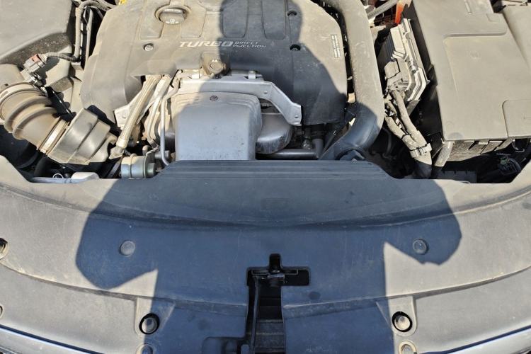 Used Cadillac XTS 2018 28T Elite Edition Engine Bay