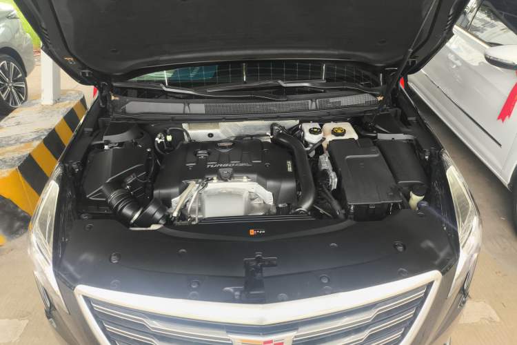 Used Cadillac XTS 2018 28T Elite Edition Engine Bay