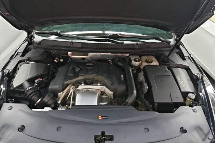 Used Cadillac XTS 2018 28T Elite Edition Engine Bay