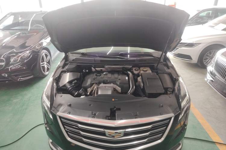 Used Cadillac XTS 2018 28T Elite Edition Engine Bay