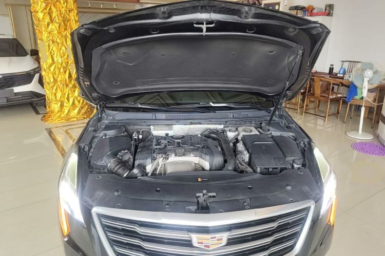 Used Cadillac XTS 2018 28T Elite Edition Engine Bay