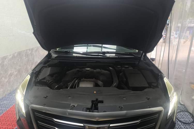 Used Cadillac XTS 2018 28T Elite Edition Engine Bay