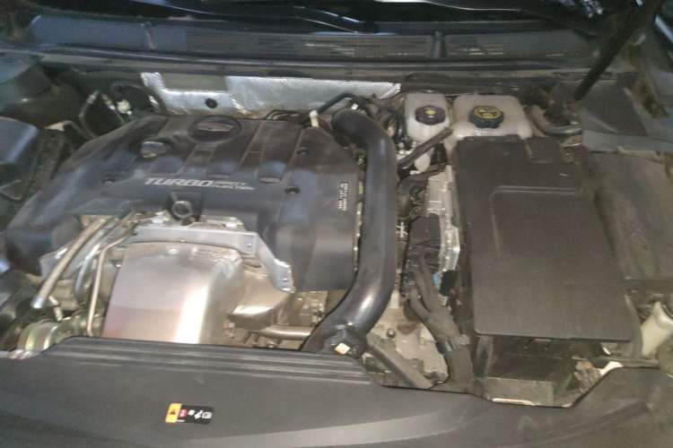Used Cadillac XTS 2018 28T Tech Edition Engine Bay