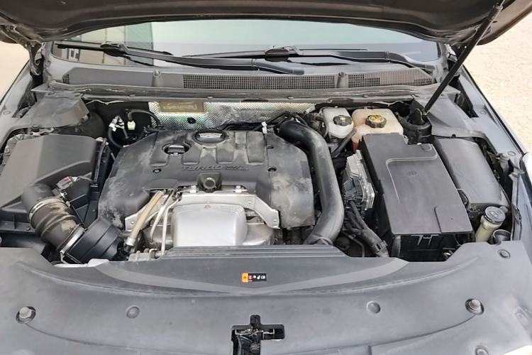 Used Cadillac XTS 2018 28T Elite Edition Engine Bay