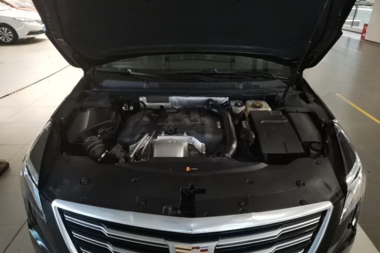 Used Cadillac XTS 2018 28T Elite Edition Engine Bay