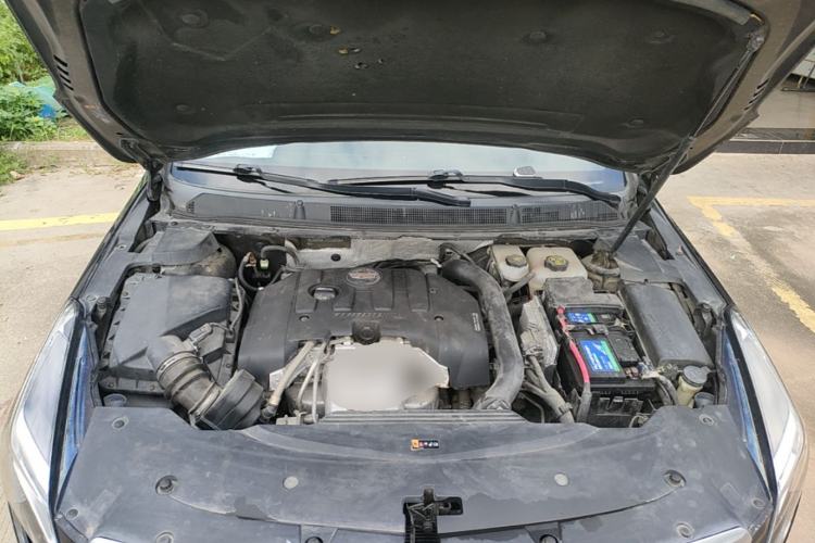 Used Cadillac XTS 2018 28T Elite Edition Engine Bay