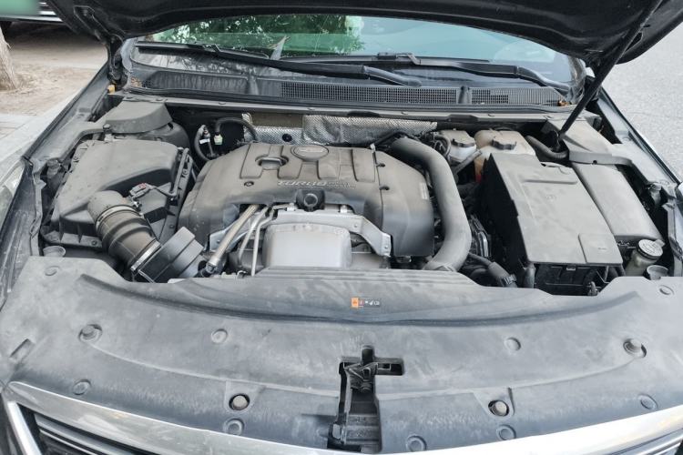 Used Cadillac XTS 2018 28T Elite Edition Engine Bay