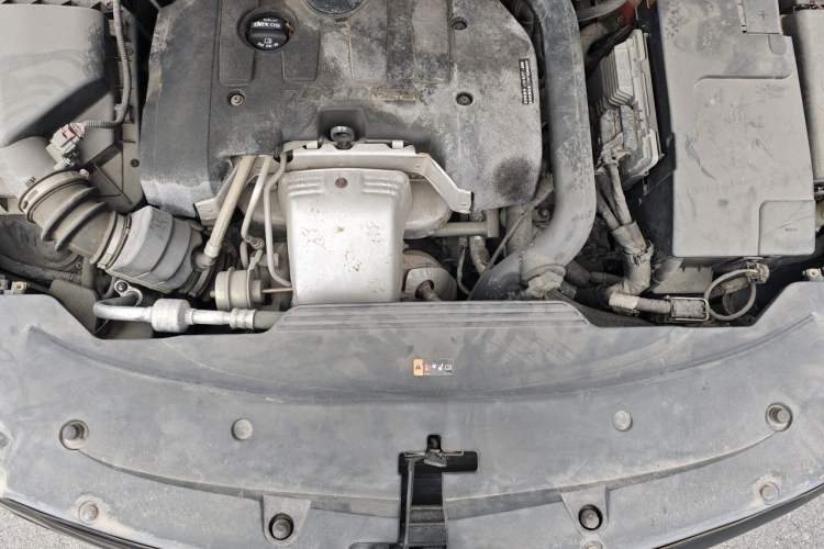 Used Cadillac XTS 2018 28T Elite Edition Engine Bay