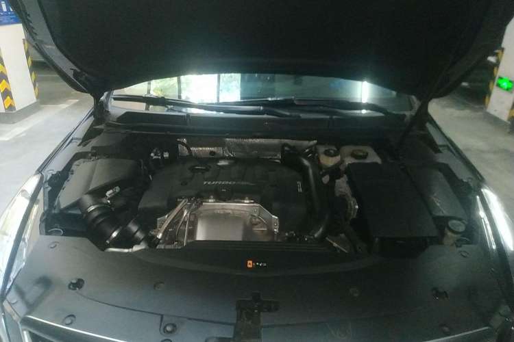 Used Cadillac XTS 2018 28T Tech Edition Engine Bay