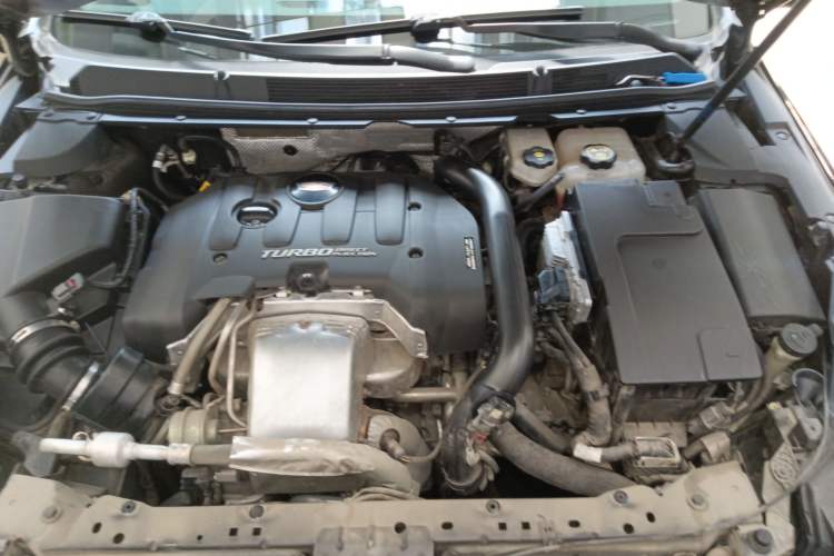 Used Cadillac XTS 2018 28T Elite Edition Engine Bay