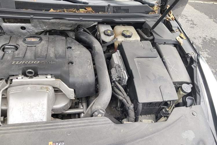Used Cadillac XTS 2018 28T Tech Edition Engine Bay Left