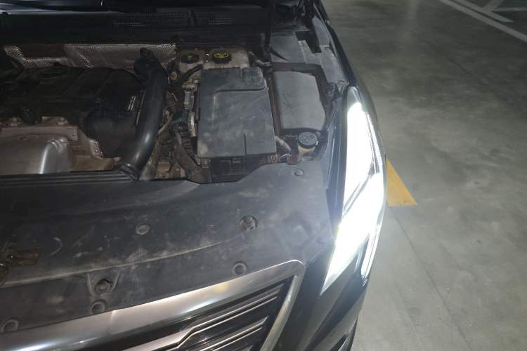 Used Cadillac XTS 2018 28T Elite Edition Engine Bay Left